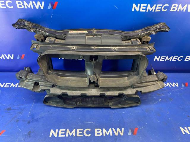 Швеллер переднего бампера 51112990187 BMW