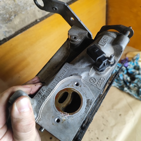 VAG 04L103064E Головка блока цилиндров (ГБЦ) в наличии Николаев