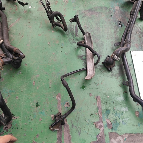 VAG 04L129456E Шланг вакуумный управления EGR в наличии Кривой Рог