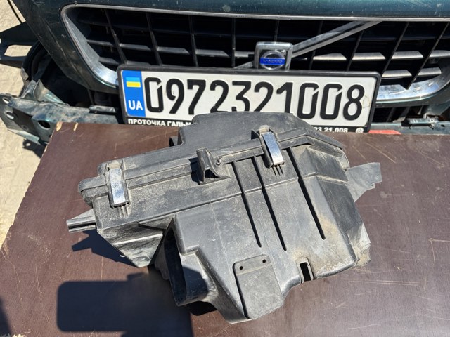 Коробка фильтра 30647129 VOLVO