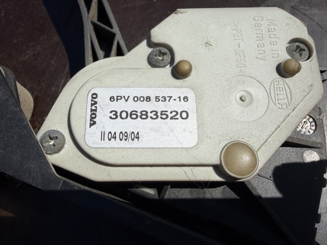 Педаль акселератора 30683520 VOLVO