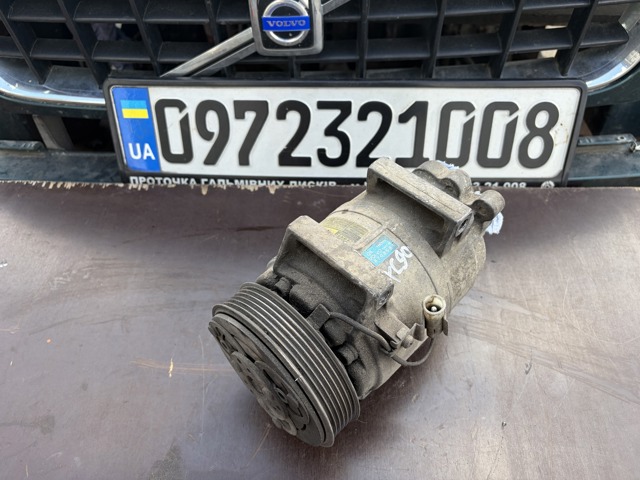 Компрессор климатической установки 8708581 VOLVO