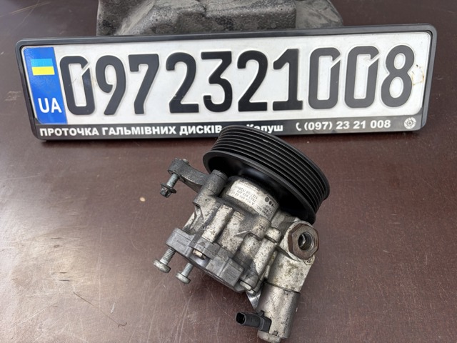 Насос рулевого механизма A0044664201 MERCEDES