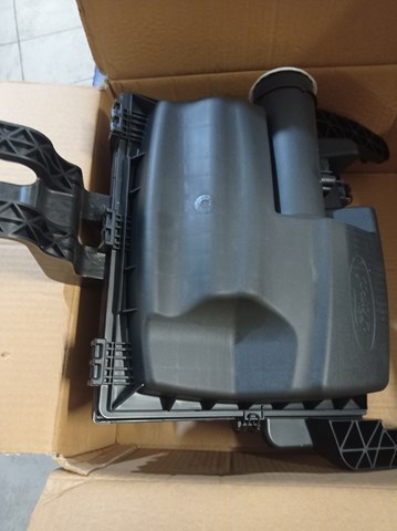 FORD CC119600CK Корпус воздушного фильтра в наличии Украина