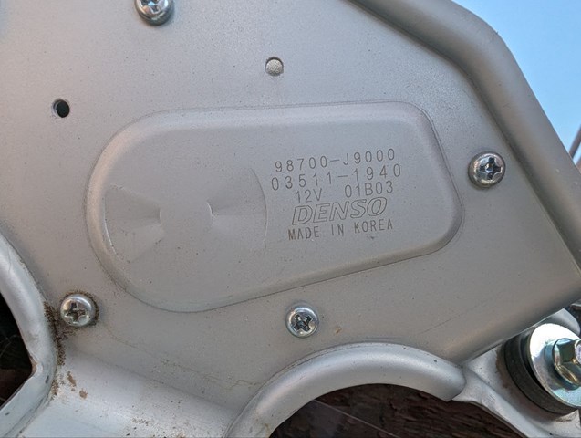 Стеклоочиститель двери задка 98700J9000 HYUNDAI