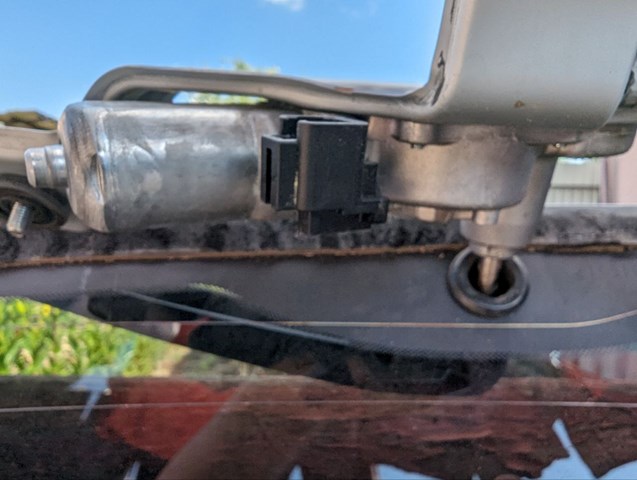 98700J9000 HYUNDAI Моторчик заднего дворника купить в Украина