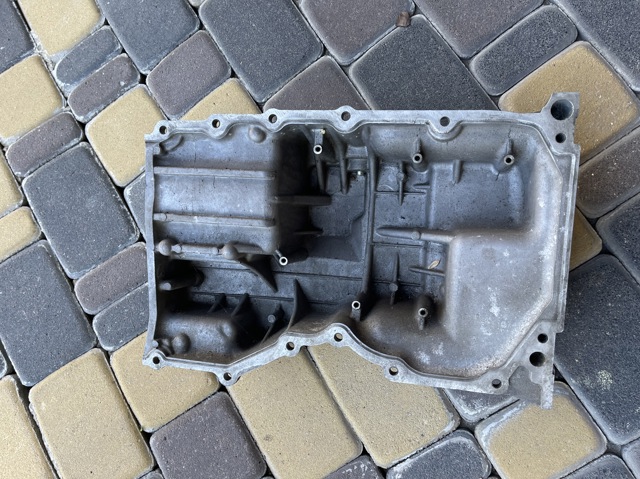 Масляный поддон двигателя CM5E6675AE FORD