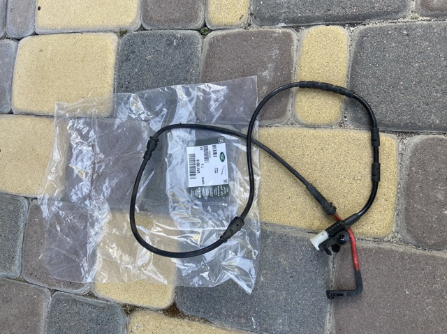 LAND ROVER LR115018 Датчик износа тормозных колодок передний в наличии Кривой Рог