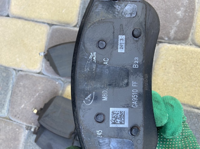 LR140729 LAND ROVER Передние тормозные колодки купить в Кривой Рог