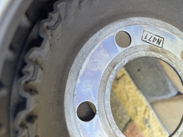 LR153518 LAND ROVER Передние тормозные диски купить в Львов