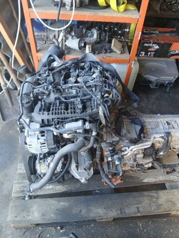 VAG 06L100033C Двигатель в сборе в наличии Чернигов