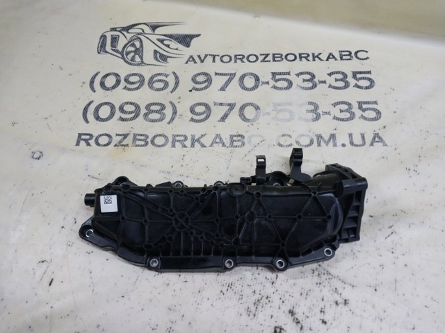 Коллектор впускной, правый 06M133268P VAG
