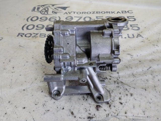 BMW 11418631810 Насос масляный в наличии Чернигов