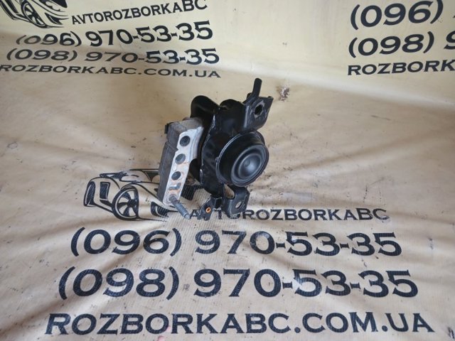 TOYOTA 123050P040 в наличии Черновцы