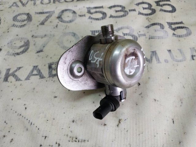 Насос топливный высокого давления (ТНВД) 13518643464 BMW