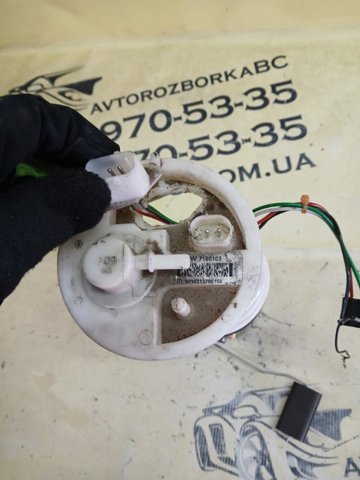 Топливный насос 16117212585 BMW