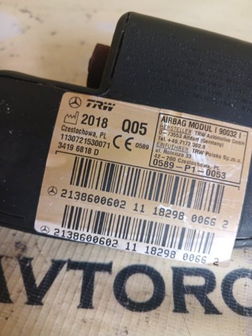 Подушка безопасности AIRBAG спинки сиденья, правого 2138600602 MERCEDES
