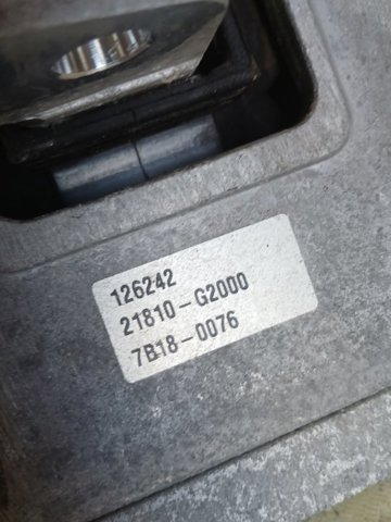 HYUNDAI 21810G2000 Правая подушка двигателя в наличии Украина