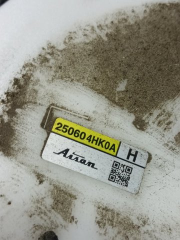 250604HK0A NISSAN Датчик уровня топлива в баке левый купить в Львов