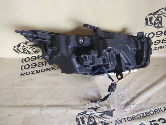 Фара левая передняя 260604HB0B NISSAN