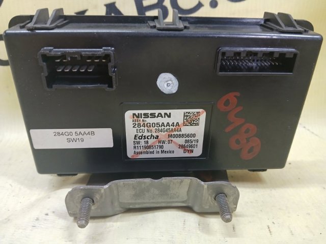 ЭБУ открытия крышки багажника/двери 3-й (5-й) 284G05AA4A NISSAN