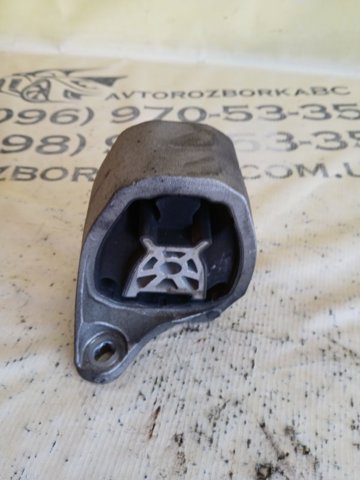 Правая опора двигателя 31339953 VOLVO