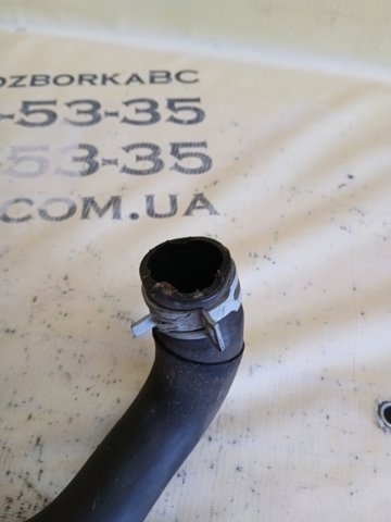 Патрубок системы охлаждения 31439753 VOLVO
