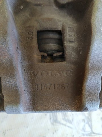 VOLVO 31471267 Суппорт задний левый в наличии Запорожье