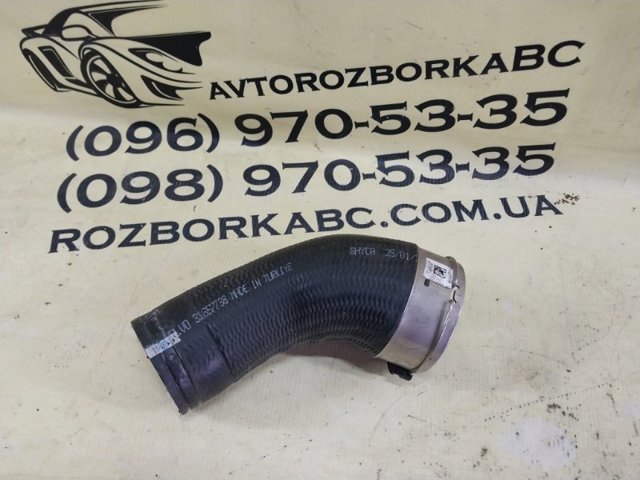 VOLVO 31657738 Патрубок интеркулера в наличии Львов