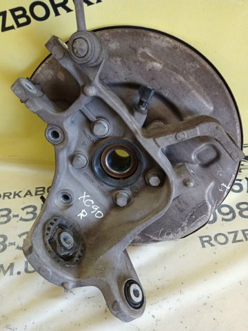 Цапфа поворотная правая 31658320 VOLVO