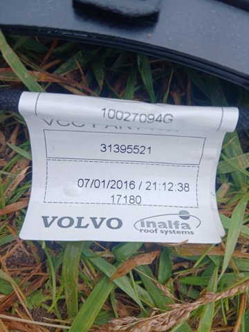 VOLVO 31675975 Крышка люка крыши передняя в наличии Винница