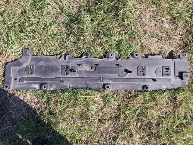 Защита днища, правая 32260495 VOLVO