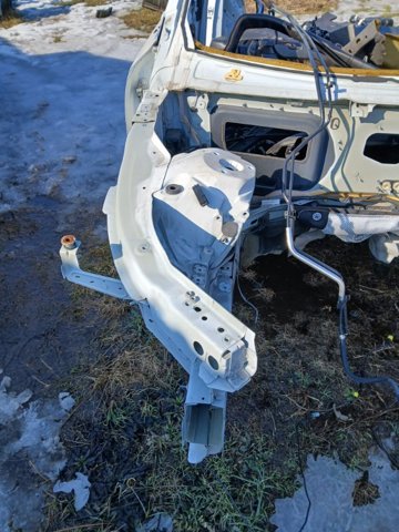 32377205 VOLVO Лонжерон правый купить в Ровно