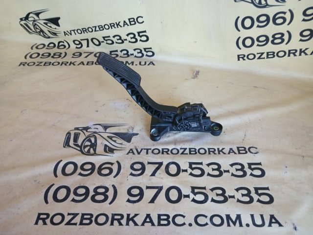 32700G2100 HYUNDAI Педаль газа (акселератора) купить в Ужгород