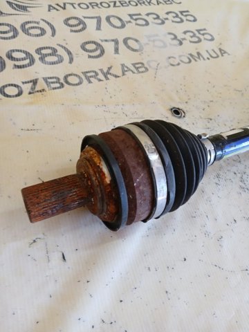 VOLVO 36003640 Полуось (привод) передняя правая в наличии Ирпень
