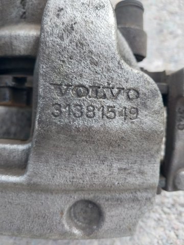Суппорт тормозной передний правый 36010013 VOLVO