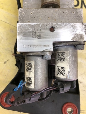 Блок клапанов гидравлической подвески AБС (ABS) 37206794578 BMW