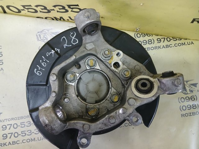 Цапфа - поворотный кулак задний, правый 430181AA0A NISSAN