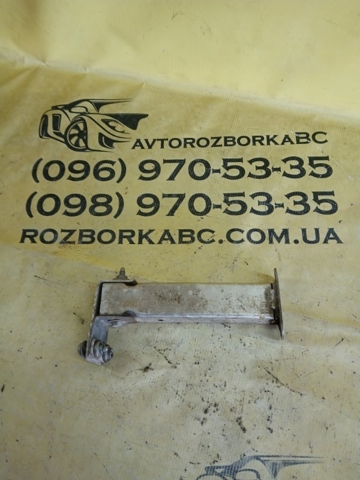 4M0802037A Кронштейн усилителя переднего бампера купить Полтава