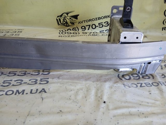 VAG 4M0807109A Усилитель переднего бампера в наличии Сумы