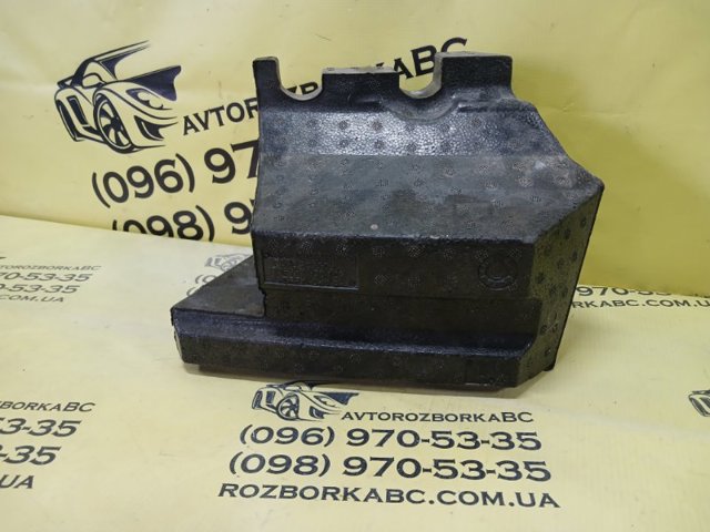 Энергопоглотитель заднего бампера 4M0807573 VAG