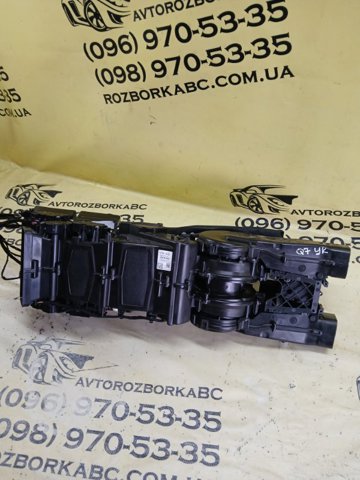 4M0820004 VAG Корпус печки в сборе купить в Тернополь