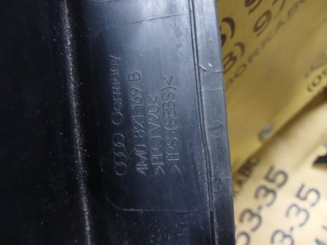 Резинка под капот 4M0821169B VAG