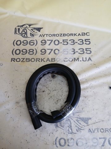 Резинка под капот 4M0823723 VAG