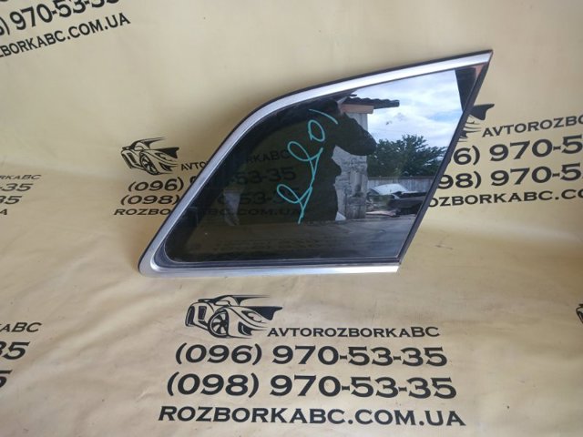 4M0845298C Стекло кузова (багажного отсека) правое купить Ровно