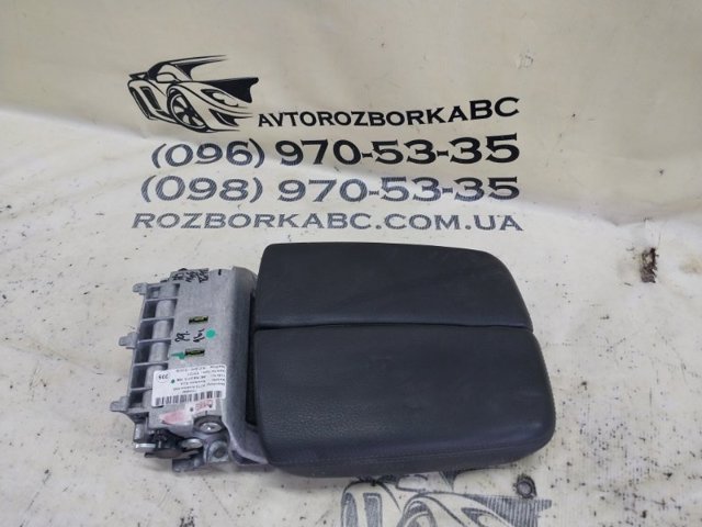 Подлокотник переднего сиденья 4M0864207D38M VAG