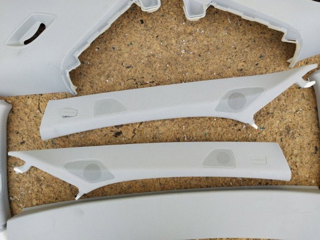 4M0867234HWO1 VAG Обшивка стойки кузова внутренняя передняя правая купить в Житомир