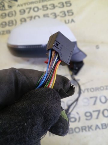 VAG 4M1857410L9B9 Правое зеркало в наличии Винница