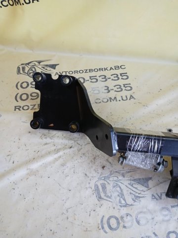 4M8803881A VAG купить в Запорожье