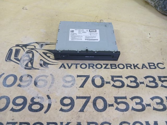 Радиоприемник 4N0035123 VAG